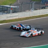 22082009 09.15.25-3  De Lola Aston Martin met startnummer 009 probeert nummer 008 uit te remmen voor de Yokohama S. Dit is tijdens de warmup. : 1000 km, ADAC, Nurburgring